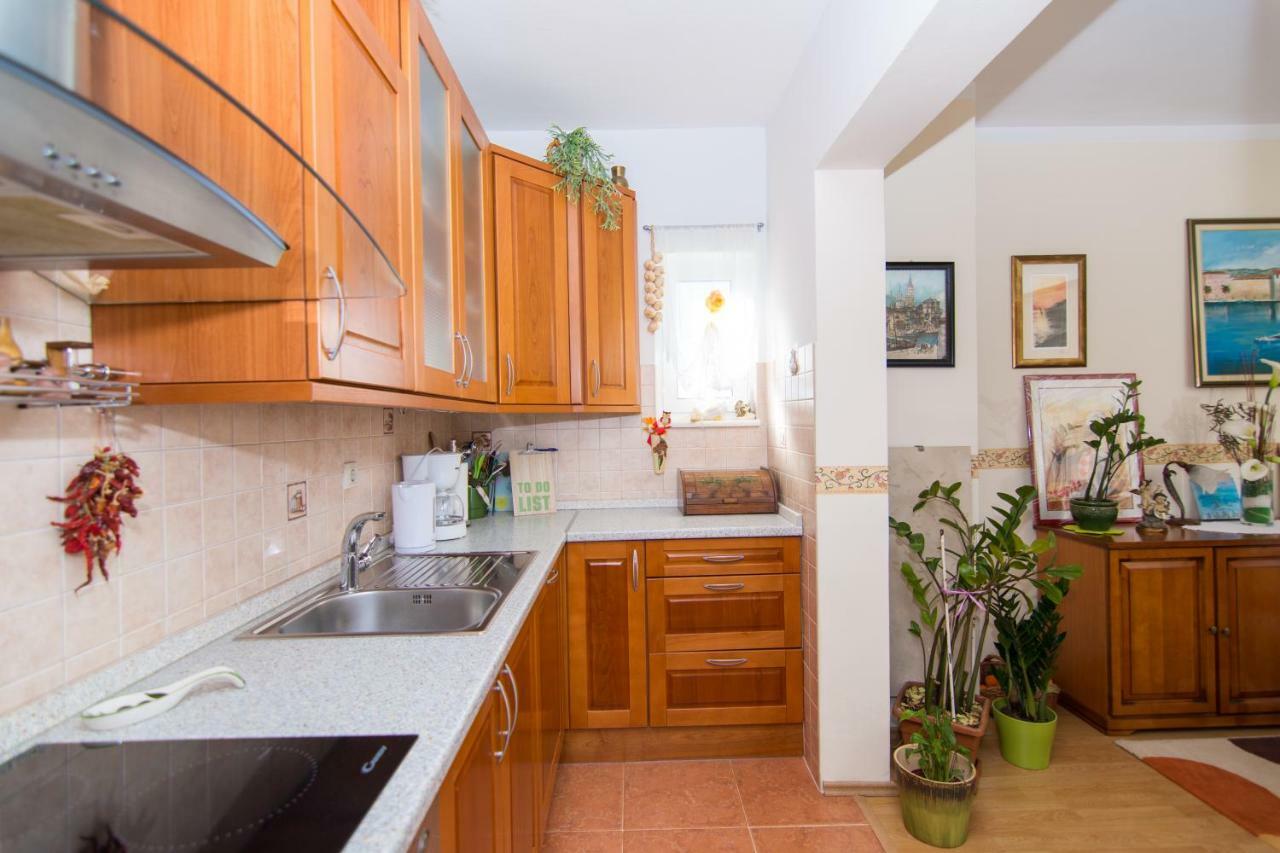 Apartmani Mm Trogir Eksteriør billede